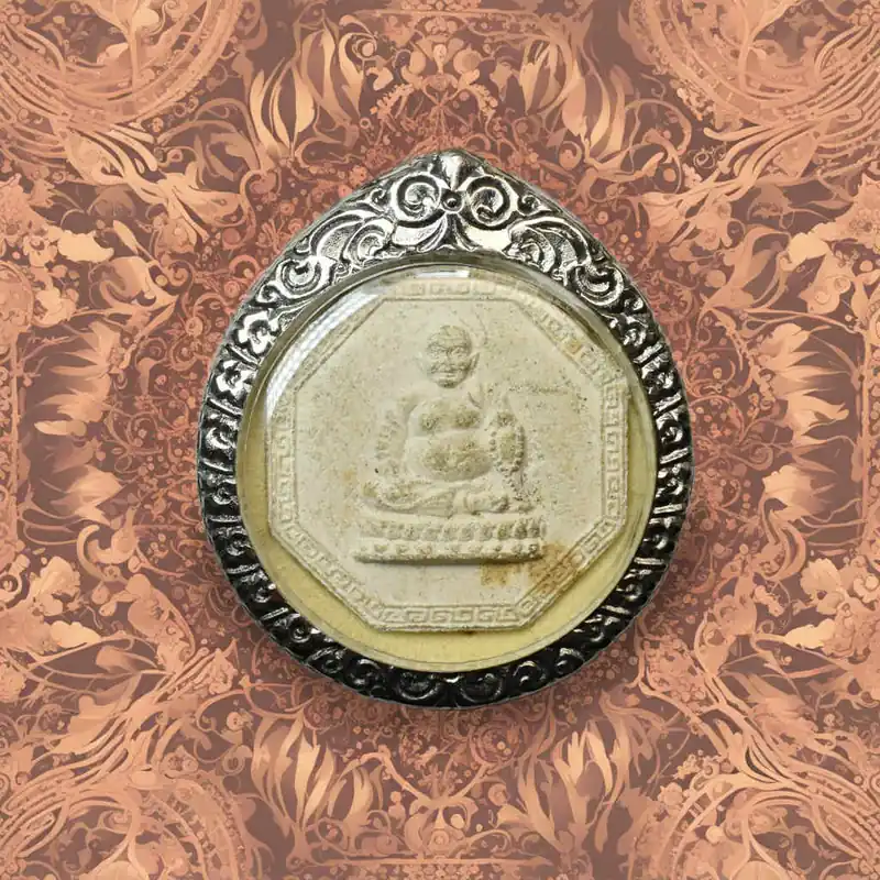 Octagonal Chinese Buddha of Fortune Amulet – Enshrined at Wat Tha Mai (Samut Sakhon)