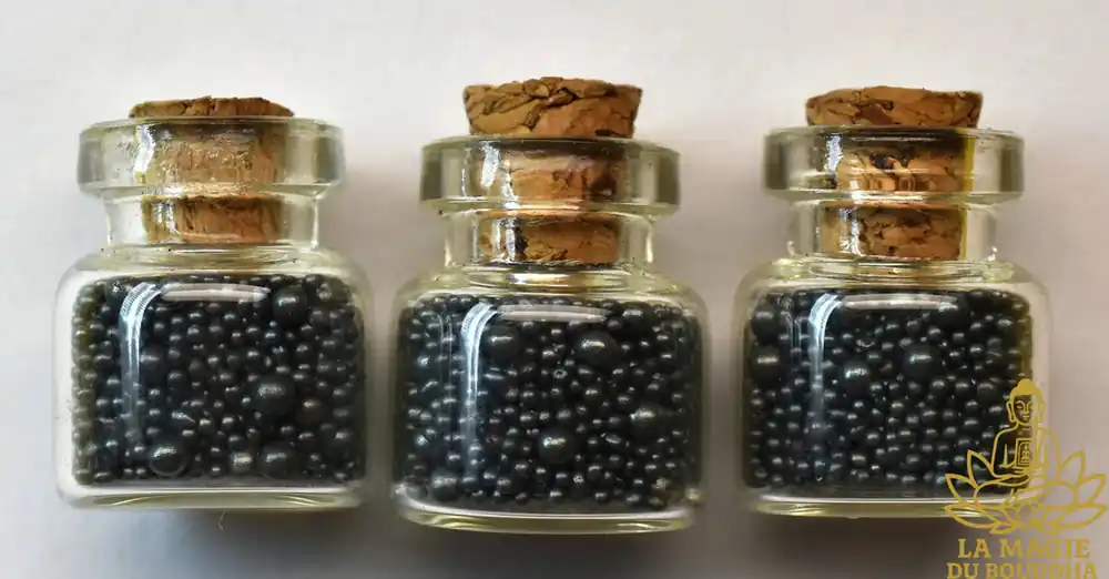 🌟 Consecrated Lek Lai pearl bottles - Wat Tham Faed
