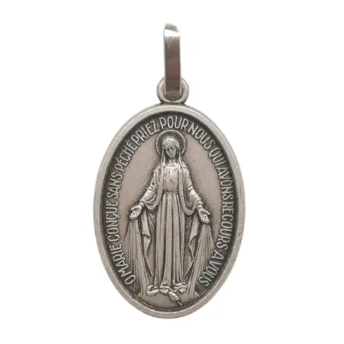Une Médaille Vierge Miraculeuse