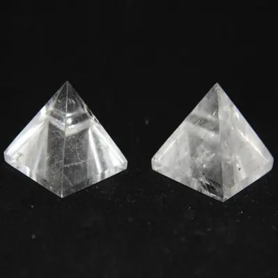 Lot de 2 Pyramides de Cristal de Roche