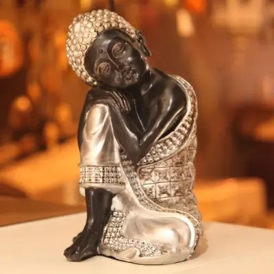 Statue Bouddha Shakyamuni argenté