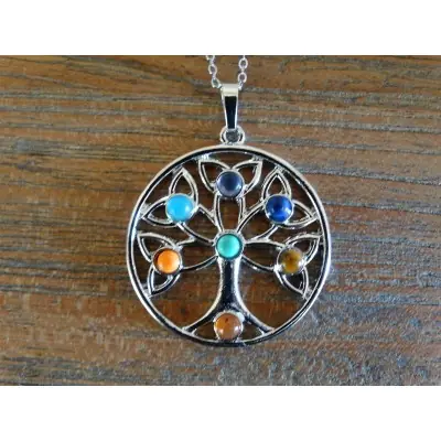 Collier Pendentif Arbre de la Famille des 7 Chakras