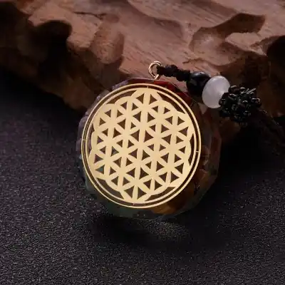 Collier Orgonite Chakras Fleur de Vie Sacrée