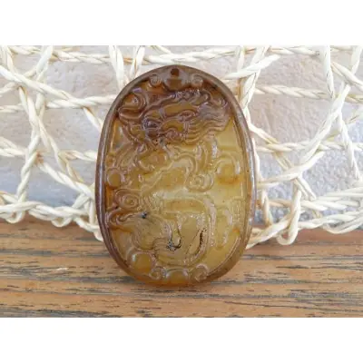 Suspension Pendentif Dragon Chinois en Jade brun