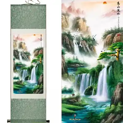 Kakemono Cascade verte dans la Montagne