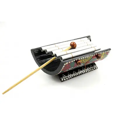 Mini xylophone en bambou et métal - fabrication artisanale.
