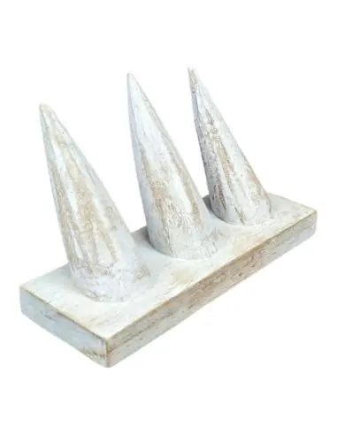 Porte-bagues en bois massif finition blanc cérusé / Présentoir à bagues (3 cônes)