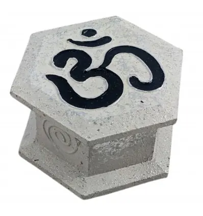 Écrin à bijoux hexagonal en bois motif Ôm (Aum) 9cm