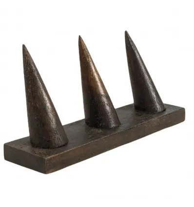 Porte-bagues en bois massif teinte marron / Présentoir à bagues (3 cônes)