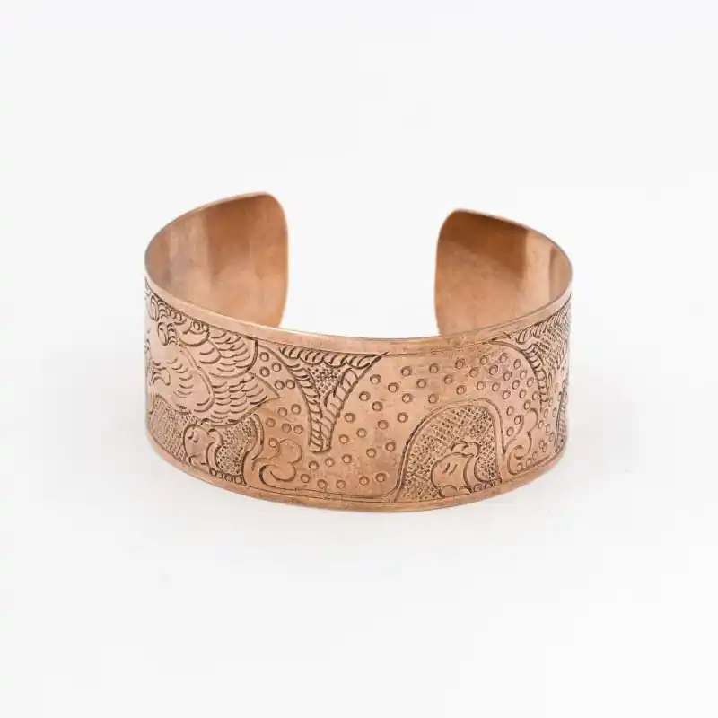Bracelet manchette en cuivre gravé d'un dragon tibétain