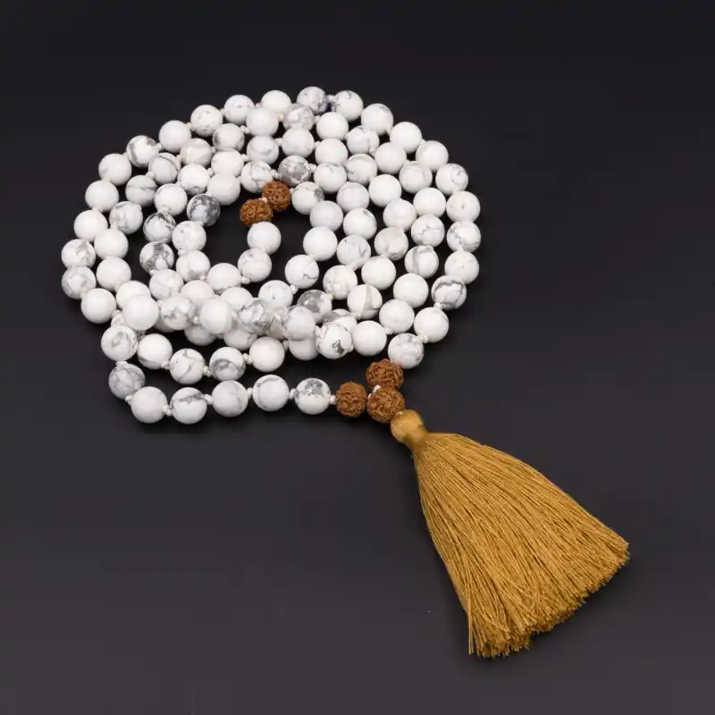 Mala howlite