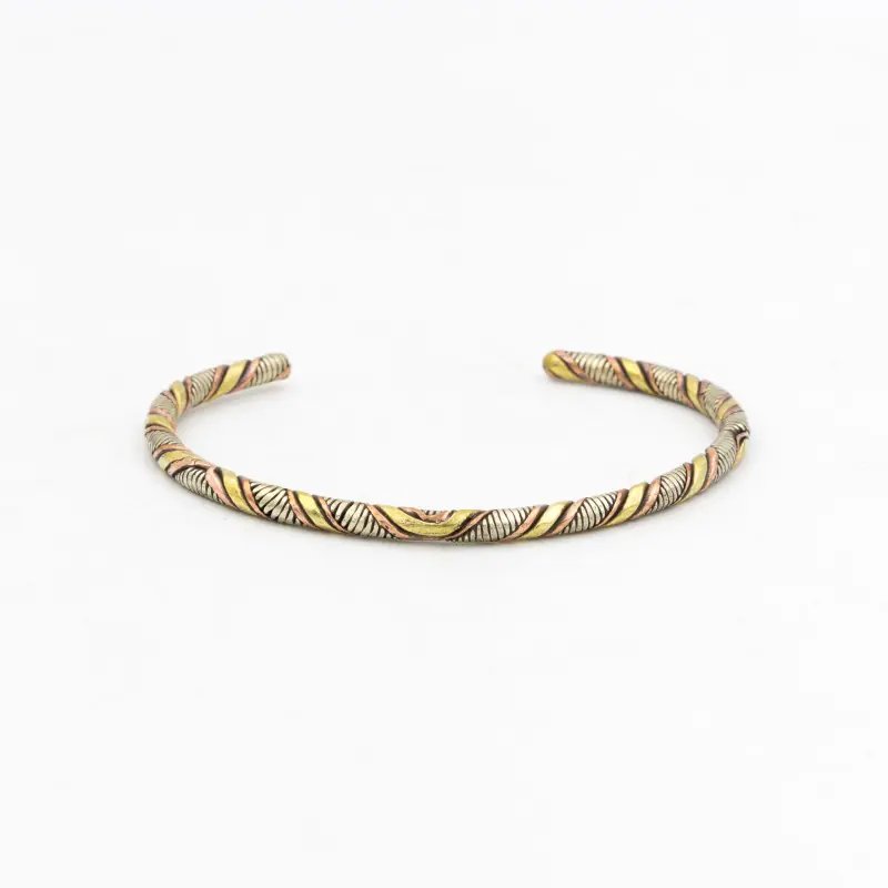Bracelet torsadé en 3 métaux