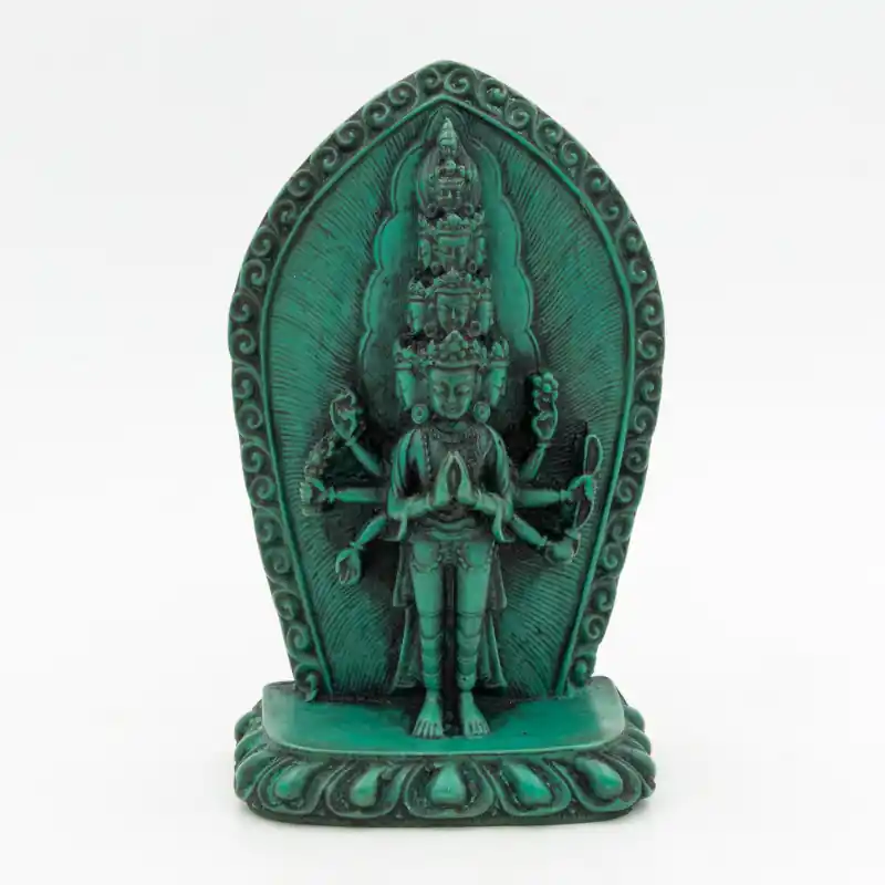 Statuette d’Avalokiteshvara en résine verte - 12,5 cm