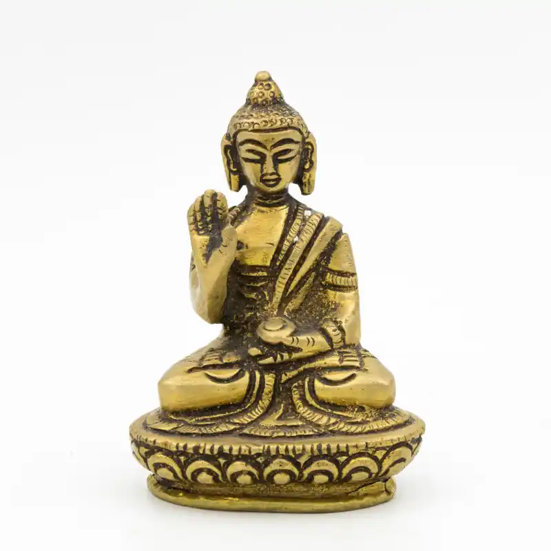 Statuette du Bouddha Amoghasiddhi en laiton - 7,5 cm