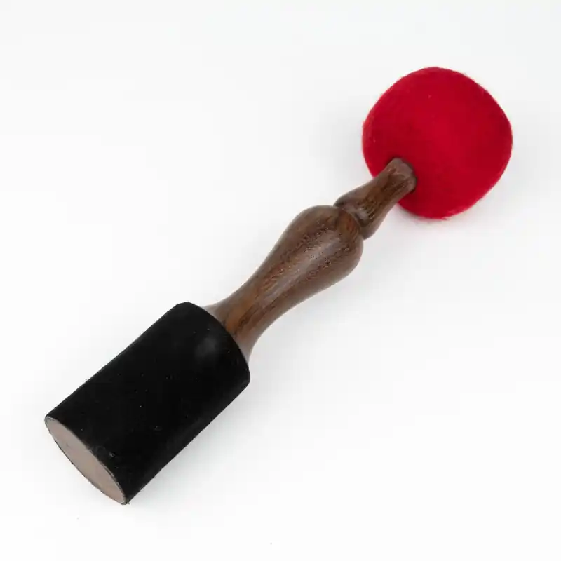 Petite mailloche de sonothérapeute pour bol chantant tibétain