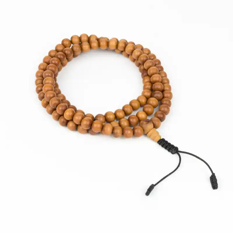 Mâlâ traditionnel en perles de bois de santal