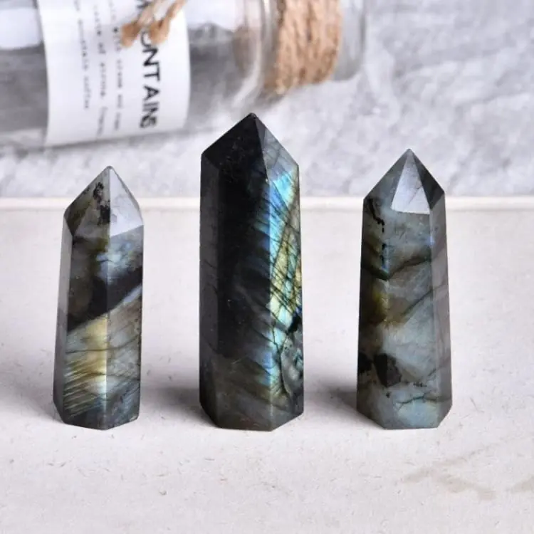 Pointe de Labradorite