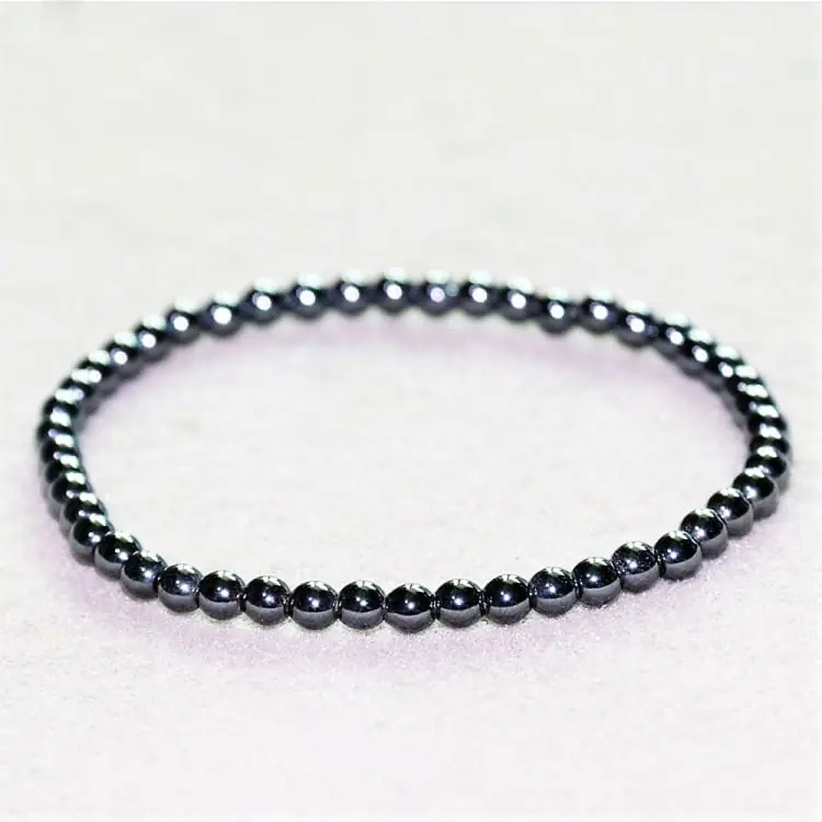Bracelet fin en Hématite