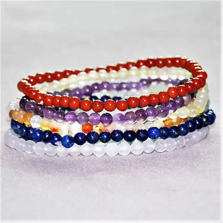 Ensemble de 7 bracelets "Chakras" en pierre naturelle