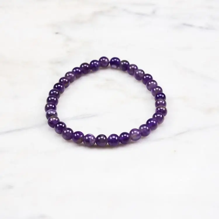 Bracelet fin en Améthyste