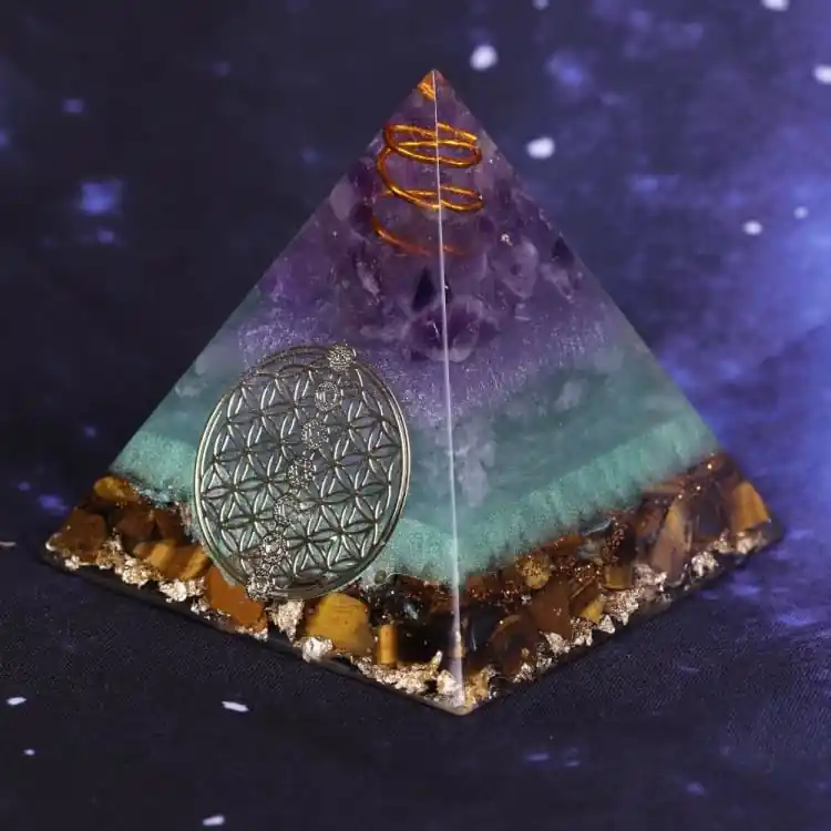 Pyramide Orgonite "Energie et Sérénité"