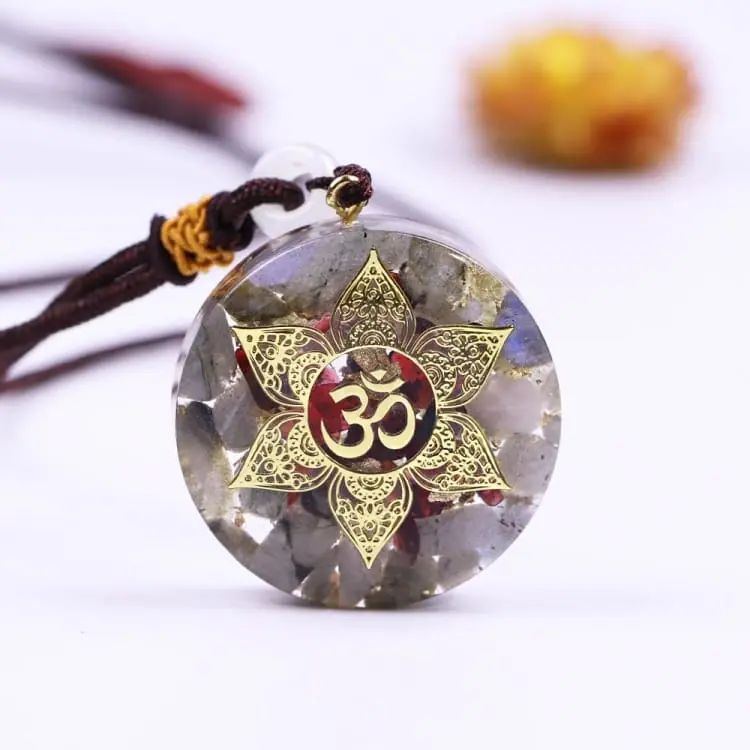 Collier "Aura Protectrice" en Labradorite