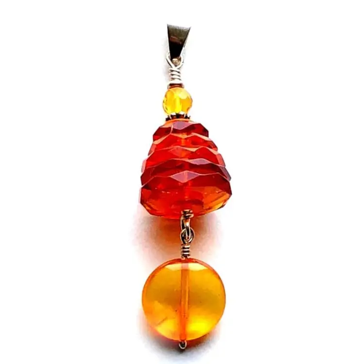 Pendentif en Ambre avec Pampille