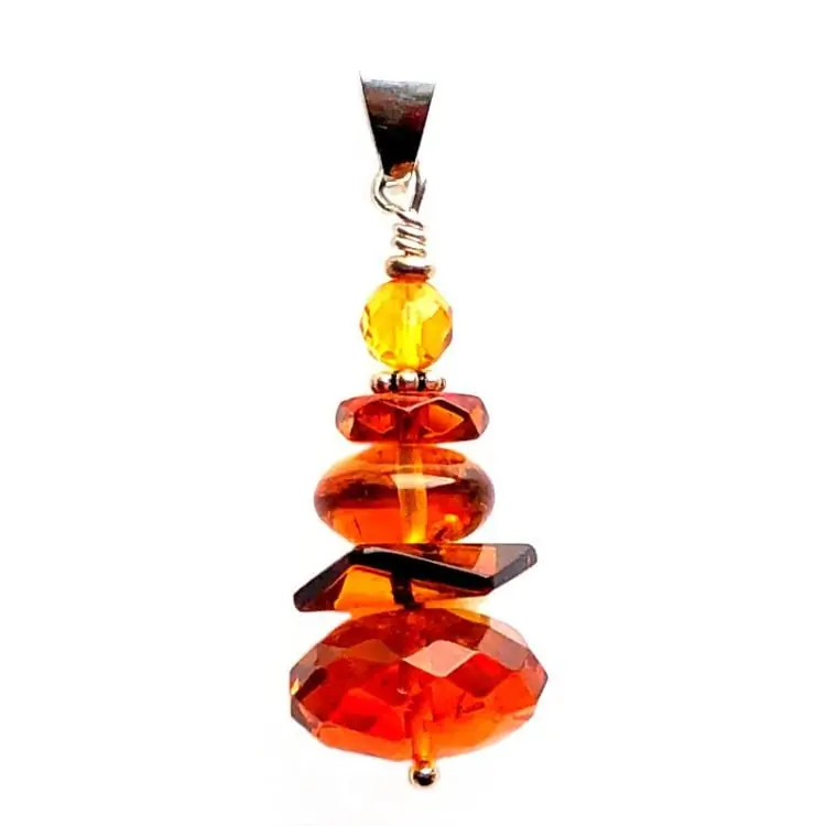 Pendentif en Ambre facetté et Argent