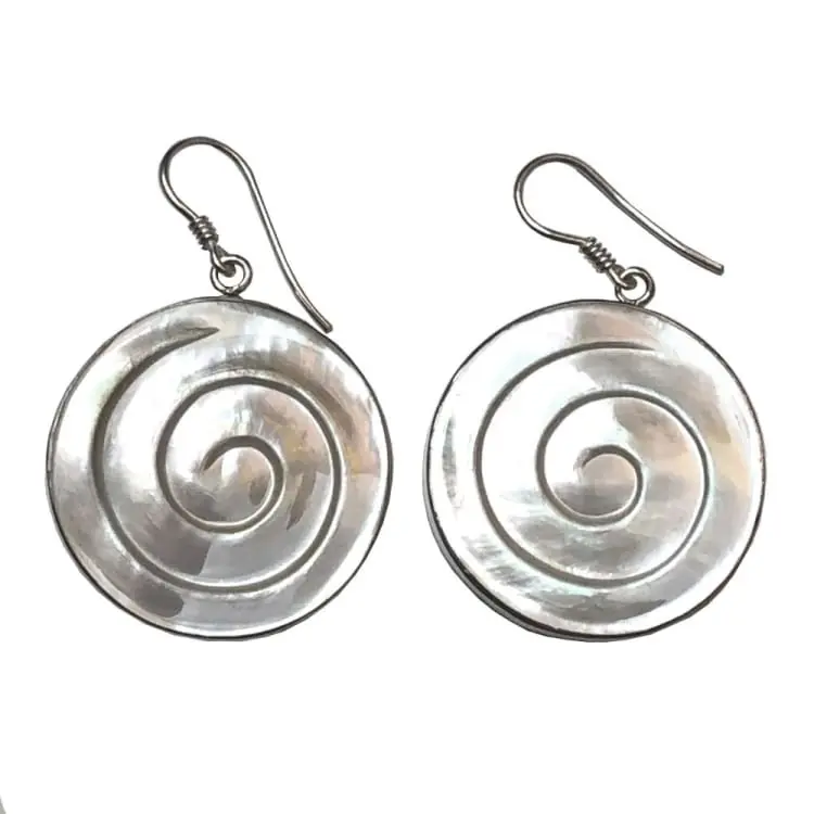 Boucles d’oreilles en Nacre et Argent