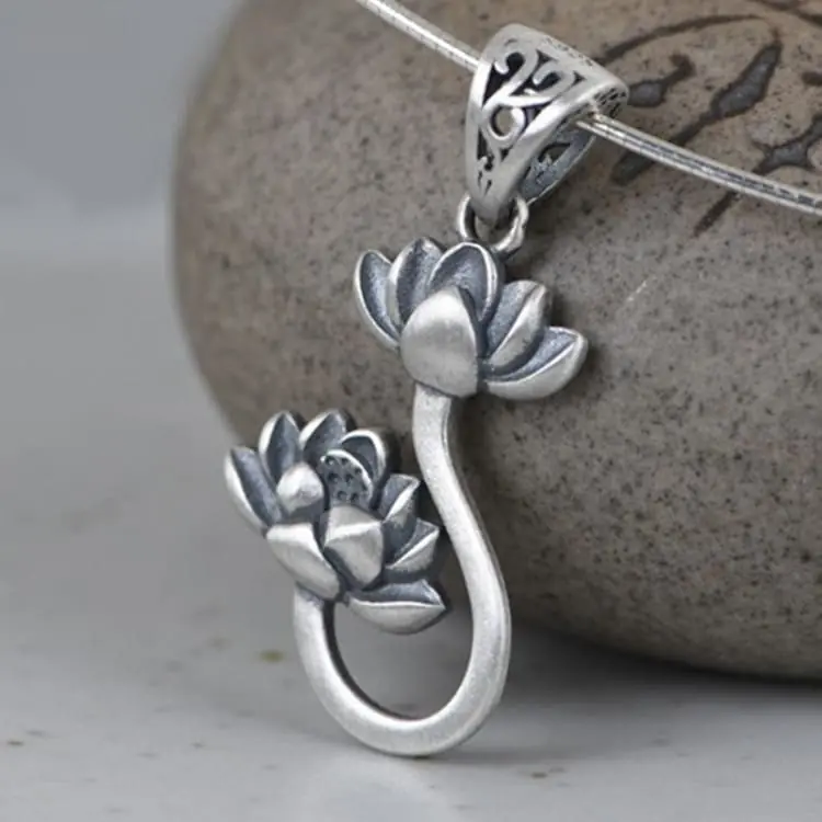 Pendentif Bouddhiste 'Eveil Spirituel' symbole Fleur de Lotus