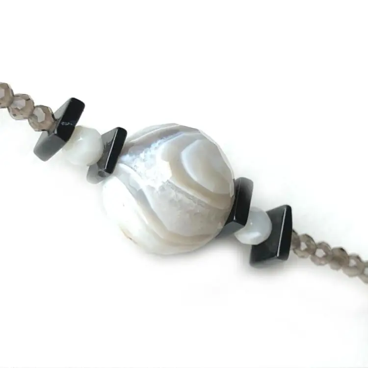 Collier en Agate, Onyx, Quartz fumé, Nacre, Tourmaline et Argent