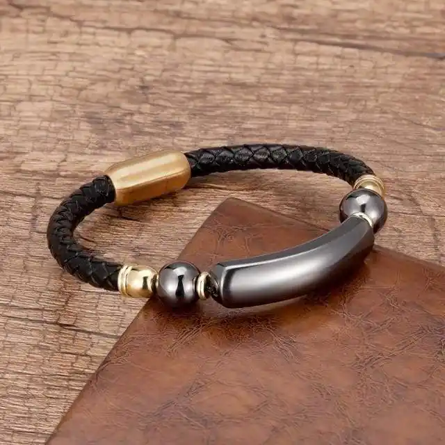 Bracelet en cuire et Hématite.