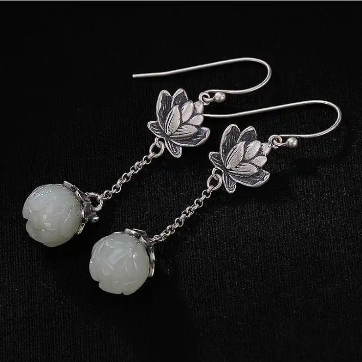 Boucles d'oreilles du Lotus en Jade Blanc