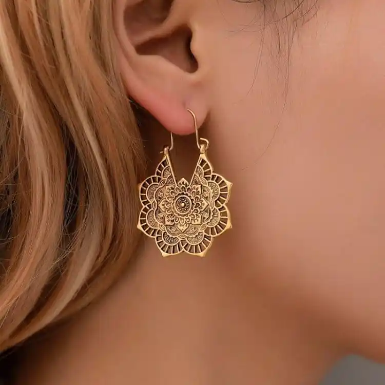 Boucles d'oreilles savoyarde ' la fleur du temps '