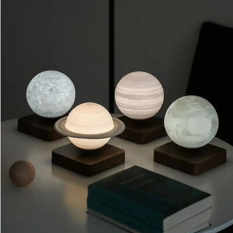 Lampe flottante ' Notre système solaire '