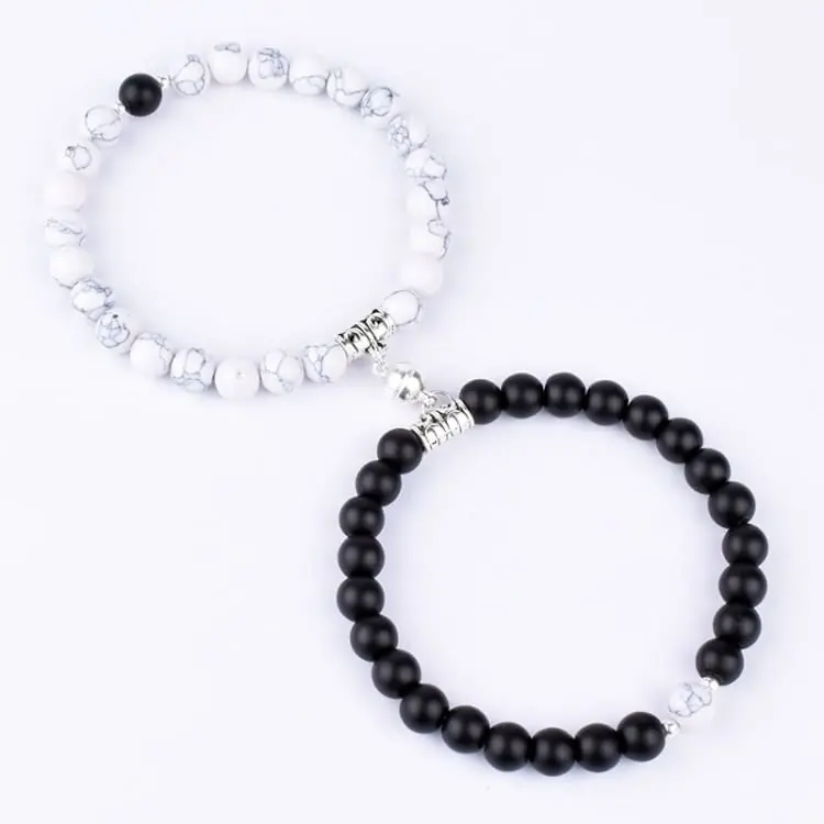 Duo de bracelets pour couples en Howlite et pierre de lave