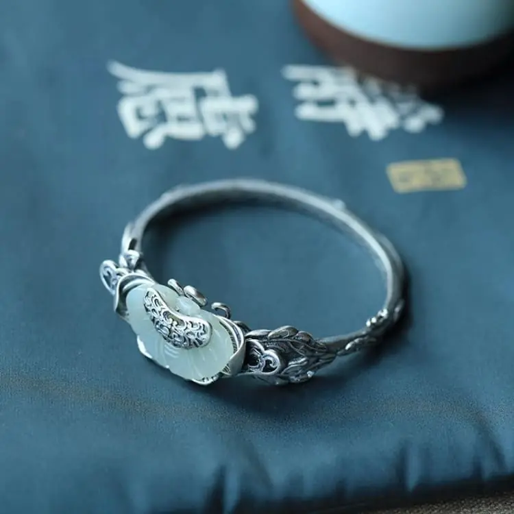Bracelet vintage ' la lueur du papillon '