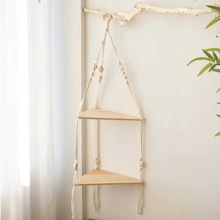 Etagère murale Zen en bois et macramé - Double triangle