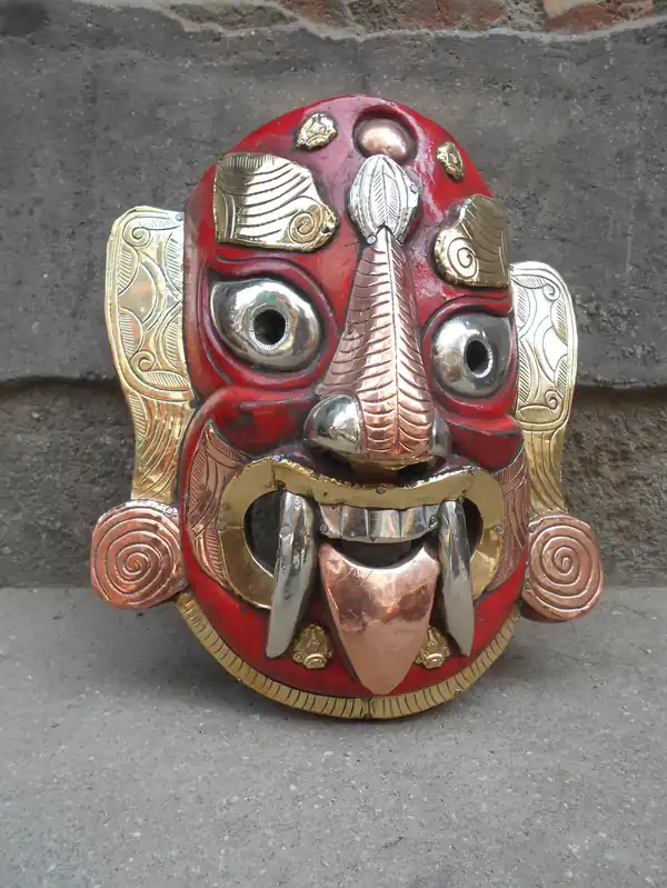 Masque de Lakhey