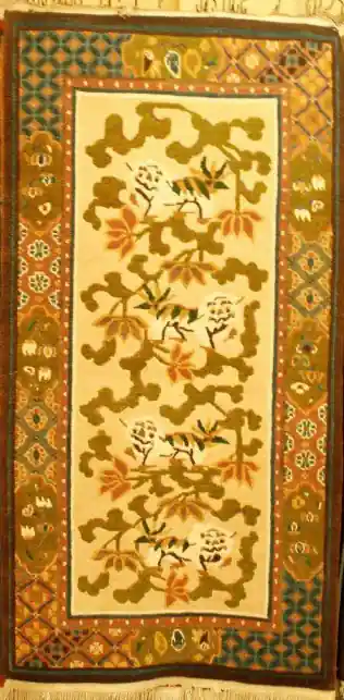 Tapis tibétain avec Lion de Neige et bordure