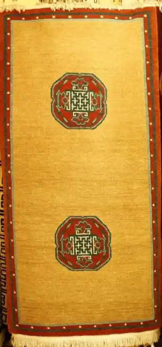 Tapis tibétain avec motif de rose