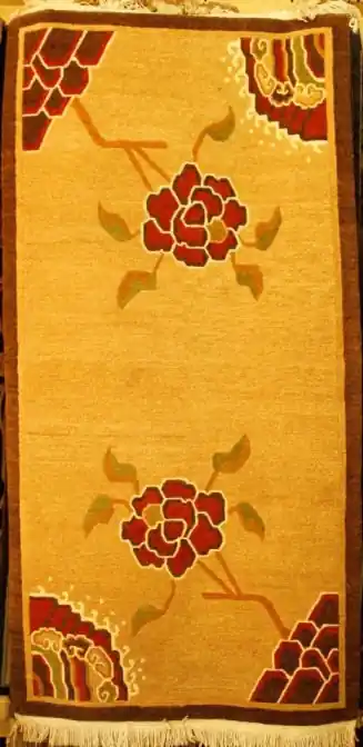 Tapis tibétain avec 2 roses