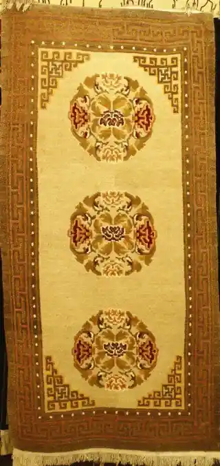 Tapis tibétain avec 3 pièces et bordure