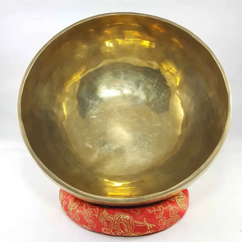 Bol chantant en bronze avec une finition brillante