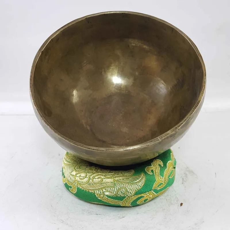 Bol chantant en bronze finition antique