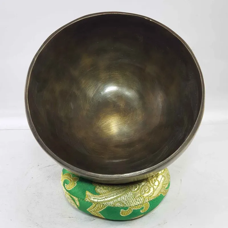Bol chantant en bronze avec finition antique