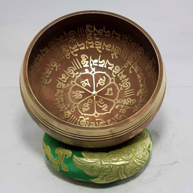 Bol chantant du mantra Om Mani Padme Hum