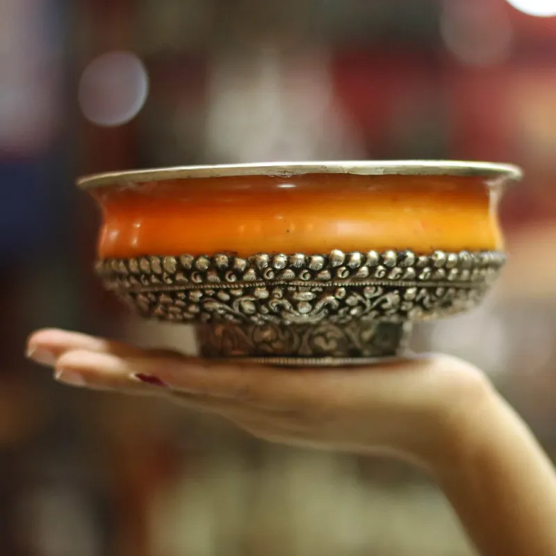 Bol d’offrande en ambre poussiéreux Phuru avec plateau en argent sterling