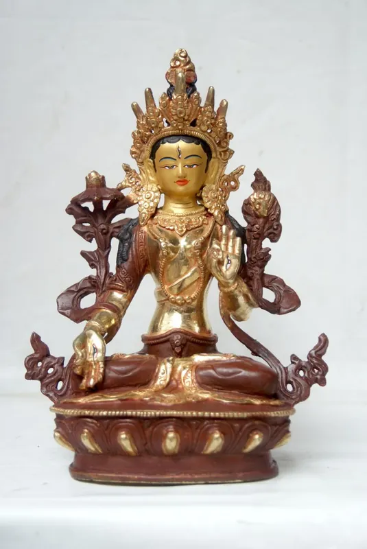 Statue en cuivre de Tara Blanche