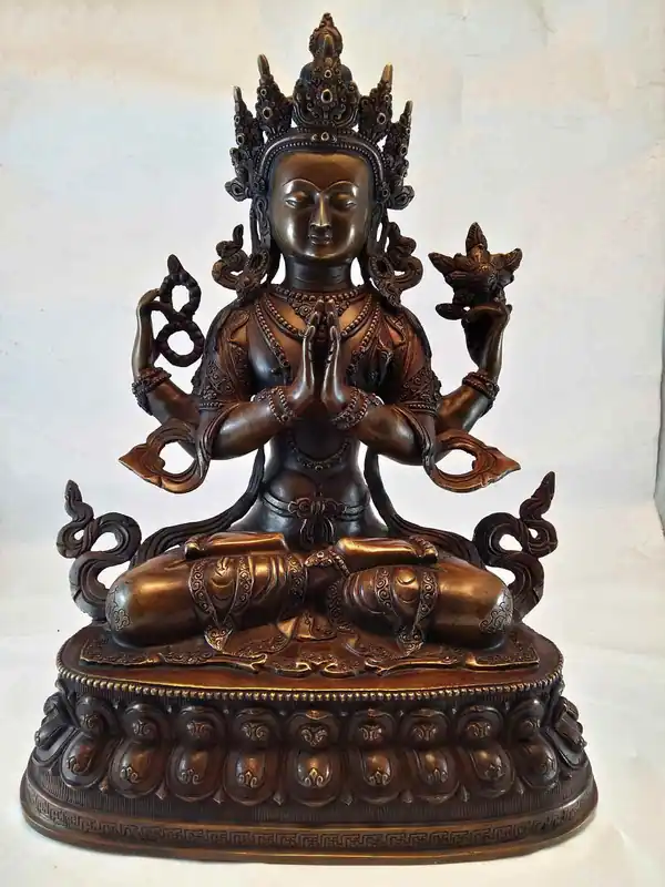 Statue de Chenrezig avec Double Lotus